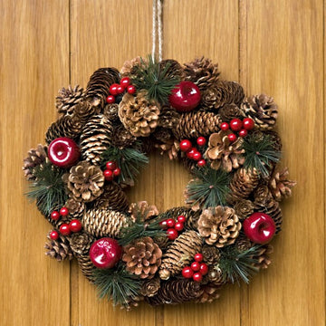 GreenBrokers Christmas Hanging Wreath 32cm Festive Pine Cones & Red Berries D1224