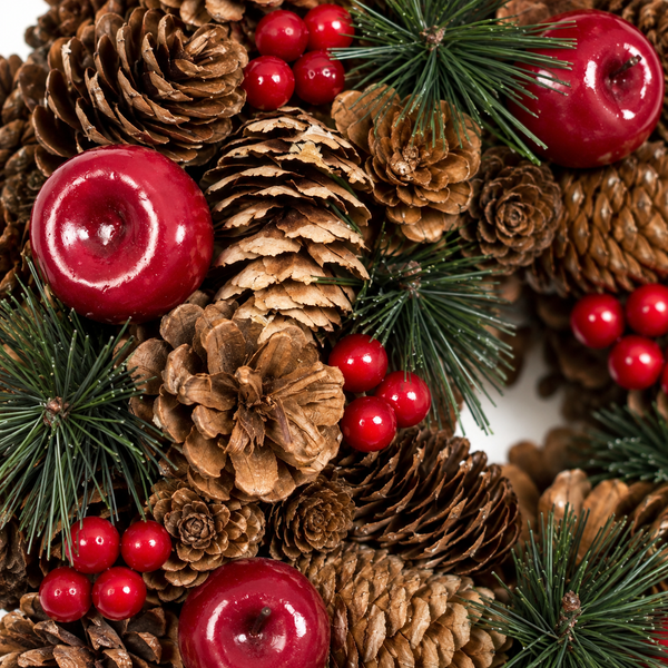 GreenBrokers Christmas Hanging Wreath 32cm Festive Pine Cones & Red Berries D1224