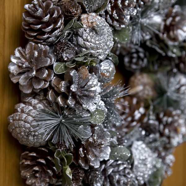 GreenBrokers Christmas Wreath 38cm Silver Pine Cones Fir Sprigs & Baubles D1231