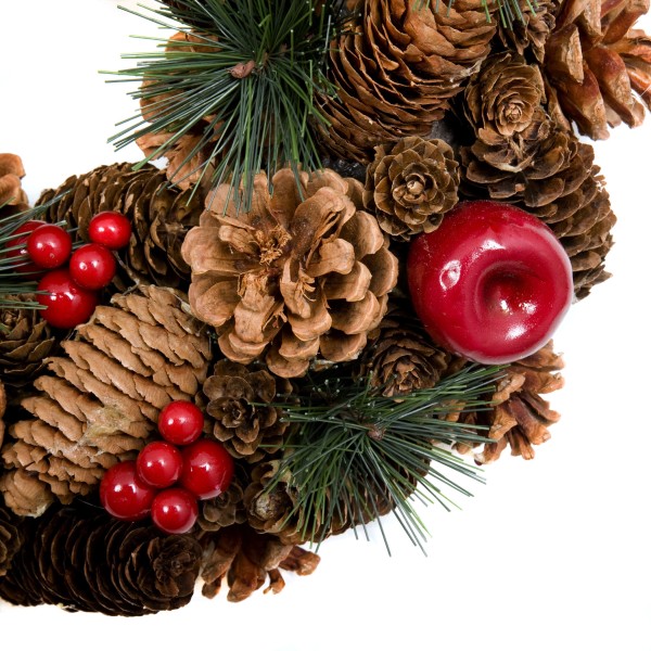 GreenBrokers Christmas Hanging Wreath 32cm Festive Pine Cones & Red Berries D1224
